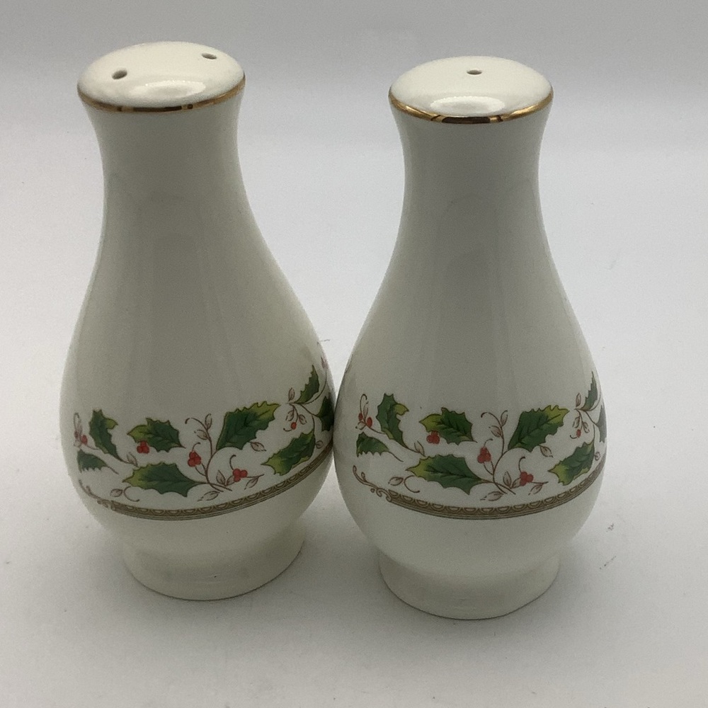 Holly Holiday Holly Berry  Salt and Pepper Shakers